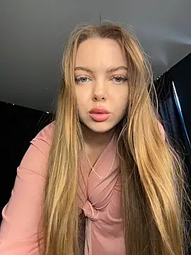 Snapshot of SinCityDoll chatting on June 27, 2026, 5:02 am SinCityDoll online show from June 27, 2026, 5:02 am