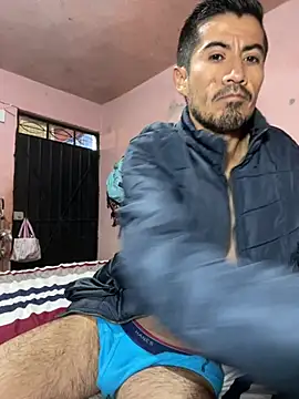 maxitravieso online show from March 15, 2026, 1:29 pm