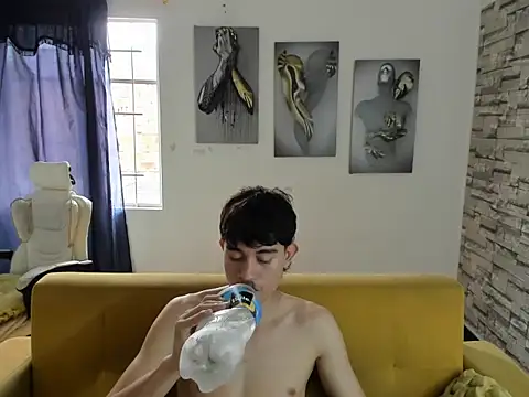 Snapshot of jay_orange chatting on March 14, 2026, 4:24 pm jay orange online show from March 14, 2026, 4:24 pm