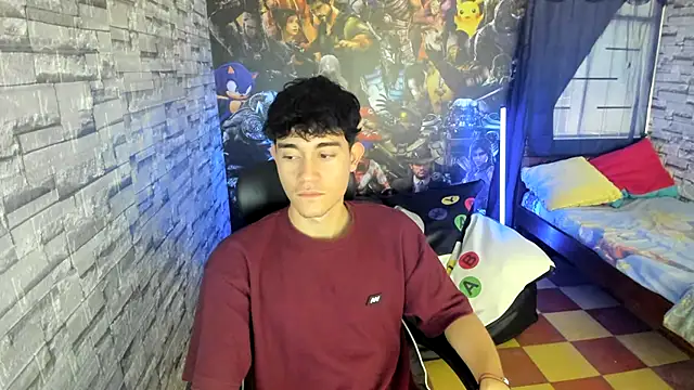 Snapshot of jay_orange chatting on December 4, 2025, 7:24 pm jay orange online show from December 4, 2025, 7:24 pm