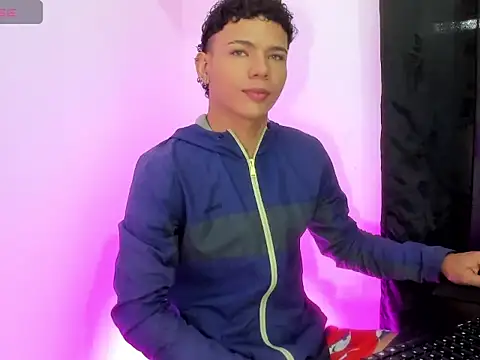 secret justin7 online show from November 29, 2025, 12:16 pm