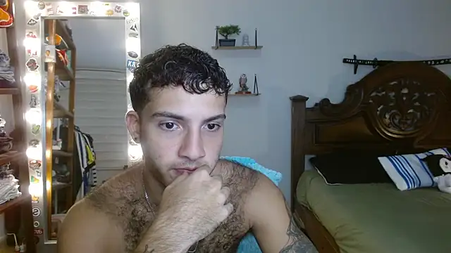 Snapshot of oceanboy_vibe chatting on November 29, 2025, 7:36 pm oceanboy vibe online show from November 29, 2025, 7:36 pm