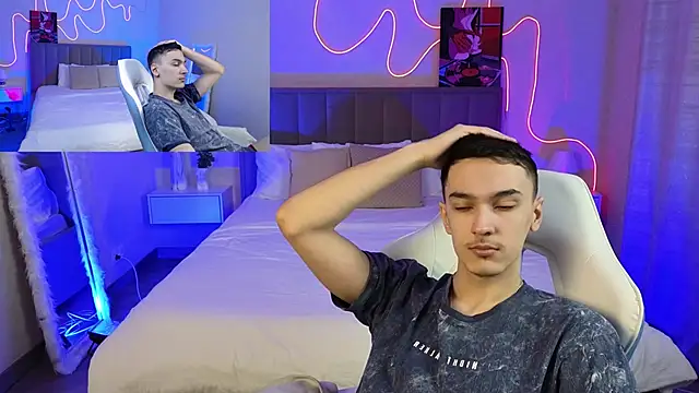 MoonlinSkinn online show from February 19, 2026, 1:02 am