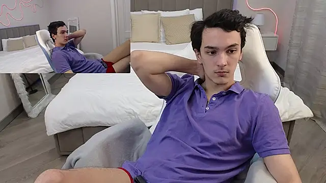 MoonlinSkinn online show from February 2, 2026, 1:04 am