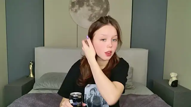 Samantha Martines online show from March 10, 2026, 8:13 pm