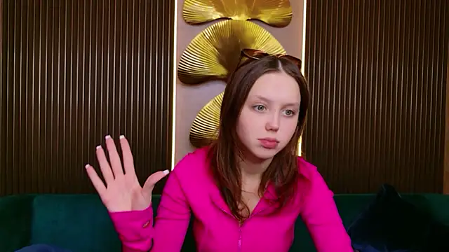 Samantha Martines online show from March 3, 2026, 10:11 am