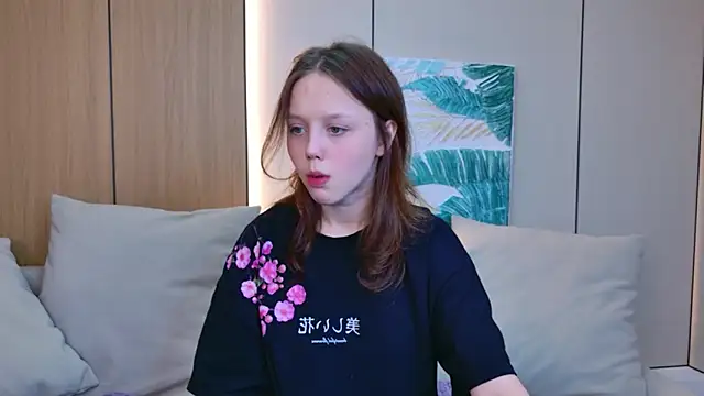 Samantha Martines online show from March 23, 2026, 8:41 pm