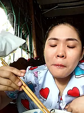 Lin-kute98 online show from January 17, 2026, 1:31 am