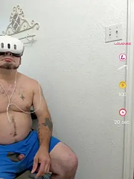 2addictivelyhorny online show from April 23, 2026, 1:46 pm
