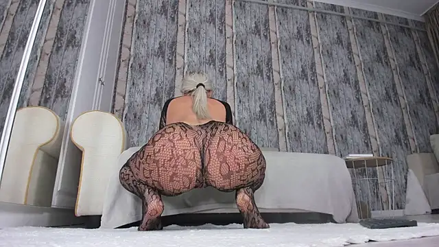 Snapshot of SexyElisabeth chatting on October 30, 2025, 4:59 pm SexyElisabeth online show from October 30, 2025, 4:59 pm