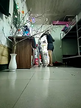 Snapshot of LianLaz chatting on February 15, 2026, 12:26 pm LianLaz online show from February 15, 2026, 12:26 pm