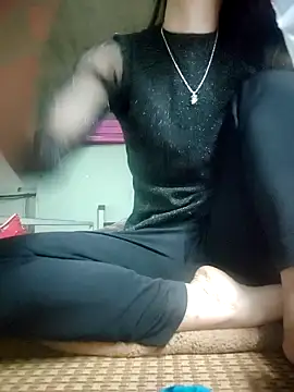 Snapshot of LianLaz chatting on February 14, 2026, 2:34 am LianLaz online show from February 14, 2026, 2:34 am