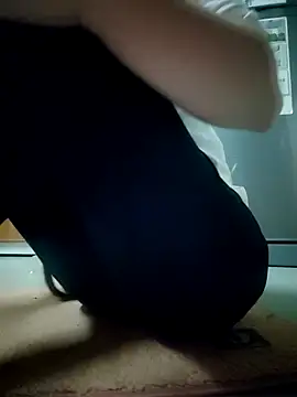 Snapshot of LianLaz chatting on February 12, 2026, 4:07 pm LianLaz online show from February 12, 2026, 4:07 pm