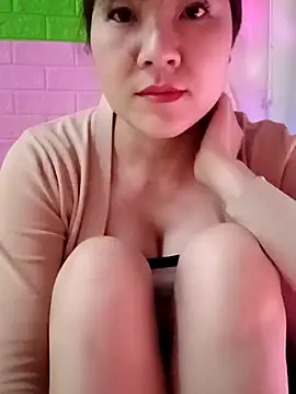 Snapshot of Lily-ross22 chatting on February 20, 2026, 7:54 am Lily-ross22 online show from February 20, 2026, 7:54 am