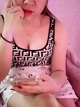 Snapshot of Lily-ross22 chatting on March 16, 2026, 5:55 am Lily-ross22 online show from March 16, 2026, 5:55 am