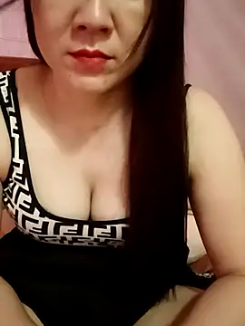 Lily-ross22 online show from July 29, 2026, 3:33 pm