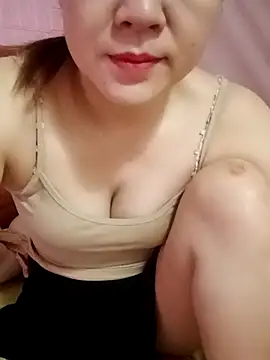 Lily-ross22 online show from June 22, 2026, 10:40 pm