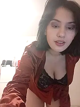 Snapshot of Alice_Clarck chatting on December 2, 2025, 11:39 pm Alice Clarck online show from December 2, 2025, 11:39 pm