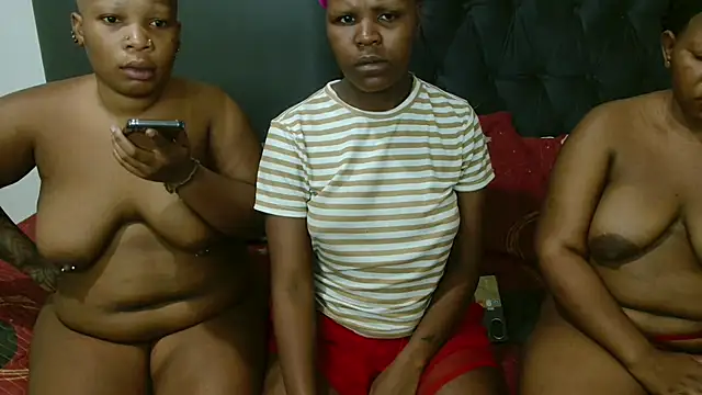 Ciara-Mia online show from May 4, 2026, 3:54 am