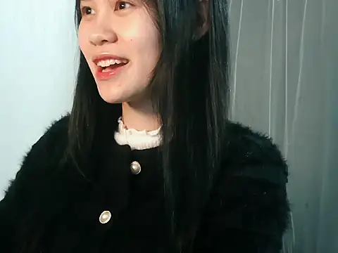 Snapshot of Nunaa18 chatting on December 14, 2025, 3:06 pm Nunaa18 online show from December 14, 2025, 3:06 pm