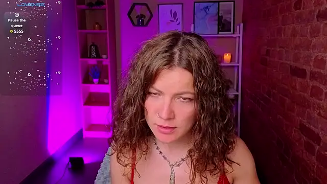 Snapshot of Marla_Bri chatting on June 1, 2026, 1:22 pm Marla Bri online show from June 1, 2026, 1:22 pm