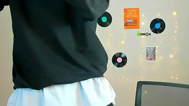 drew soft  online show from February 4, 2026, 7:42 pm