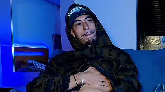 Da usma00 online show from December 18, 2025, 7:57 am