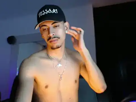 Snapshot of Da_usma00 chatting on November 28, 2025, 4:23 am Da usma00 online show from November 28, 2025, 4:23 am