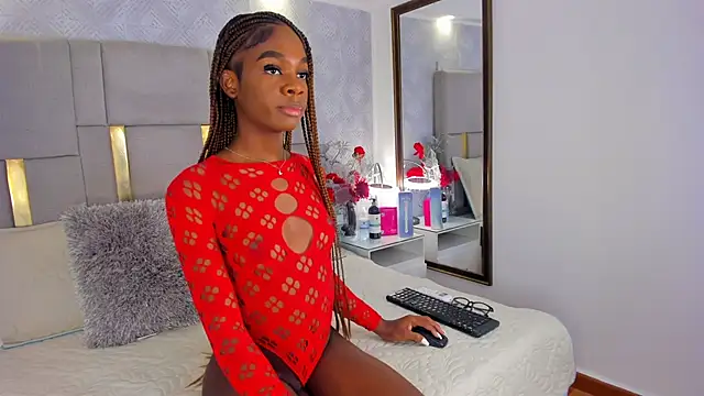 IsisBrown  online show from April 29, 2026, 8:04 pm