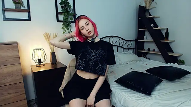 JenaePilkenton online show from December 14, 2025, 8:09 am