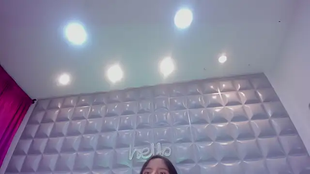 sol-angel online show from December 19, 2025, 3:14 pm