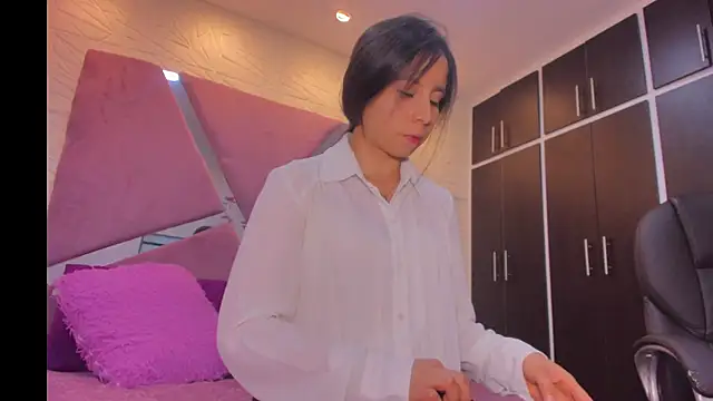 Snapshot of sol-angel chatting on June 12, 2026, 4:05 pm sol-angel online show from June 12, 2026, 4:05 pm