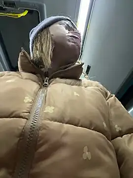 Brooke lover online show from March 19, 2026, 6:52 pm