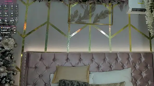 Snapshot of Lola_saenz_ chatting on December 13, 2025, 8:04 pm Lola saenz online show from December 13, 2025, 8:04 pm