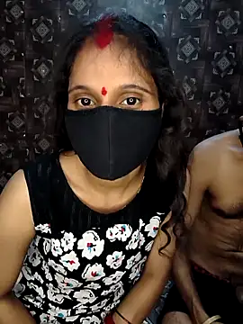 Snapshot of Sexy_komal02 chatting on May 3, 2026, 4:32 pm Sexy komal02 online show from May 3, 2026, 4:32 pm