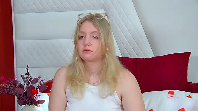 EmilyEvanse online show from March 13, 2026, 6:18 am