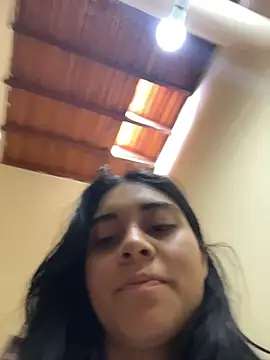 Miia moonn online show from April 22, 2026, 1:18 pm