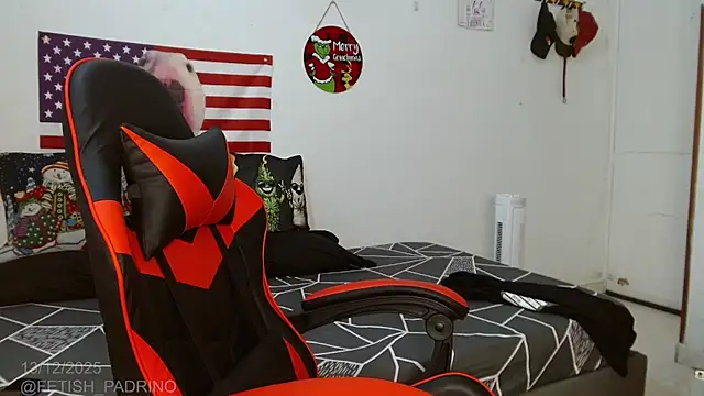 holegape online show from December 14, 2025, 10:15 pm