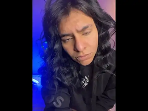 SaraAndrade  online show from January 17, 2026, 1:58 pm