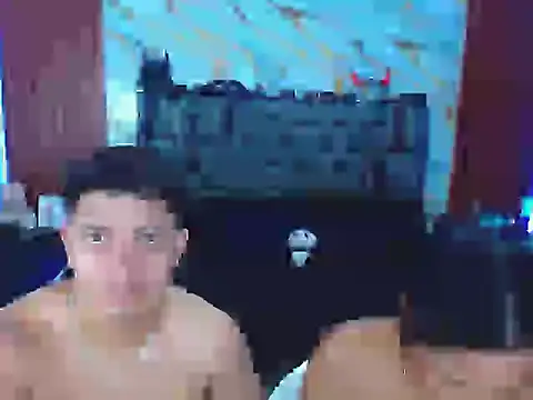 Snapshot of Meryandcris chatting on November 25, 2025, 4:02 am Meryandcris online show from November 25, 2025, 4:02 am