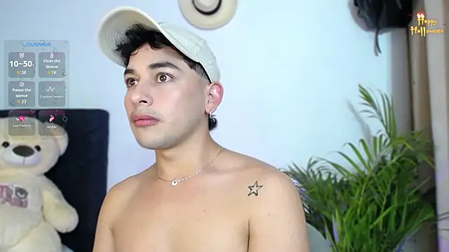 Asher-Hall online show from November 26, 2025, 9:04 pm