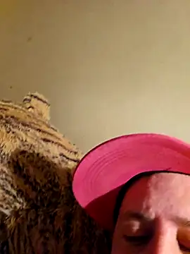 Snapshot of BODY78_M chatting on November 30, 2025, 1:01 pm BODY78 M online show from November 30, 2025, 1:01 pm