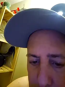 Snapshot of BODY78_M chatting on December 14, 2025, 10:48 pm BODY78 M online show from December 14, 2025, 10:48 pm