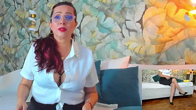 Madame Angelic 1 online show from May 7, 2026, 4:28 am