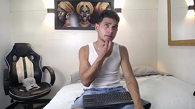 Snapshot of Angel_Dusstt_ chatting on December 5, 2025, 12:37 pm Angel Dusstt online show from December 5, 2025, 12:37 pm