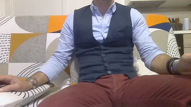 Eroshotlicker online show from March 4, 2026, 10:17 pm