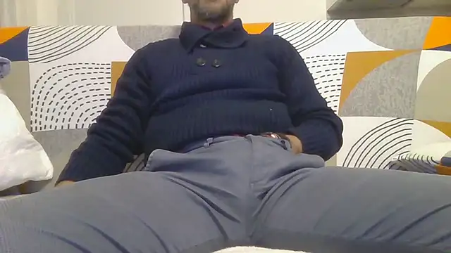 Snapshot of Eroshotlicker chatting on December 14, 2025, 8:58 pm Eroshotlicker online show from December 14, 2025, 8:58 pm