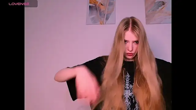  Milana Sparkl75  online show from January 7, 2026, 11:04 am