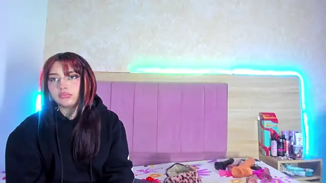 Snapshot of akoradia_mondcm chatting on December 2, 2025, 1:28 am akoradia mondcm online show from December 2, 2025, 1:28 am