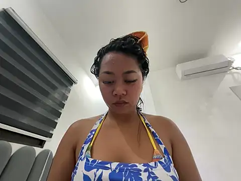 Snapshot of Juliet_official_pro chatting on August 3, 2026, 12:41 am Juliet official pro online show from August 3, 2026, 12:41 am